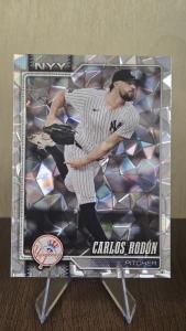 2026 Topps Series 1 Carlos Rodon #82 Diamante New York Yankees