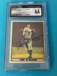 Joe DiMaggio Signed Card with CGC JSA Authentification