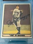Joe DiMaggio Signed Card with CGC JSA Authentification