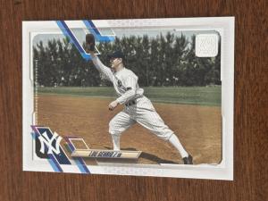2021 Topps Legend Variation Lou Gehrig Card