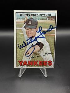 1967 Topps Whitey Ford Yankees Autograph Card