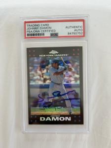Johnny Damon Signed Yankees Topps Chrome Card