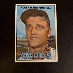 1967 Topps Roger Maris #45 Baseball Card