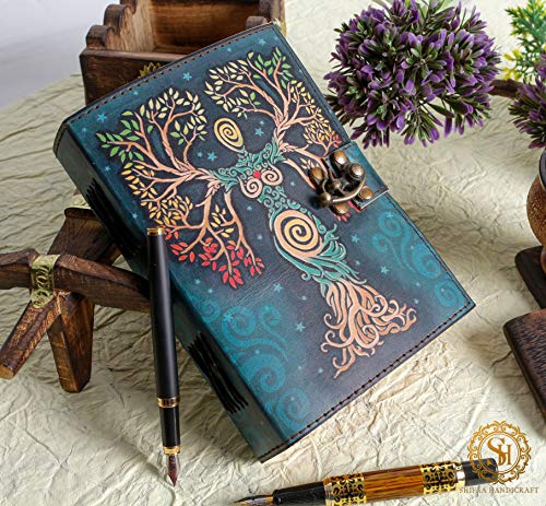 Book of Shadows with Lock Clasp – Vintage Leather