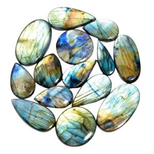 Labradorite Healing Gemstones for Unique Jewelry Designs