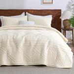 Bedsure King Size Boho Quilt with Pillow Shams