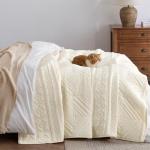 Bedsure King Size Boho Quilt with Pillow Shams