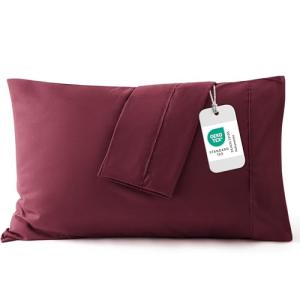 Bedsure Queen Pillow Cases Set of 2 - Burgundy Polyester Microfiber Pillowcase 2 Pack, Super Soft and Cozy Pillowcase, Pillow Case Covers with Envelop Closure, 20x30 Inches