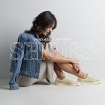 Frye Ivy Low Lace Sneakers in Cognac Leather