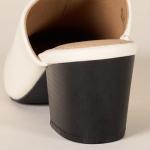 Amazon Essentials Women's Square Toe Mule, Off-white, 9