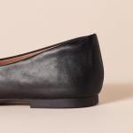 Amazon Essentials Women's Loafer Flat, Black Faux Leather, 9.5