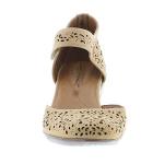 Easy Spirit Cindie Dress Pump in Natural Nubuck