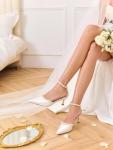 Coutgo Pearl Kitten Heels for Brides, Size 9
