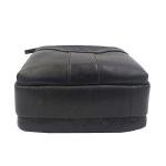 Sleek Leather Crossbody Bag for Travel and Daily Use