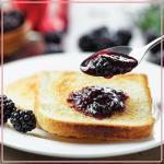 Retro Pink 2-Slice Toaster with Crumb Tray