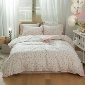 Pink Floral Comforter Set for Cozy Cottage Vibes