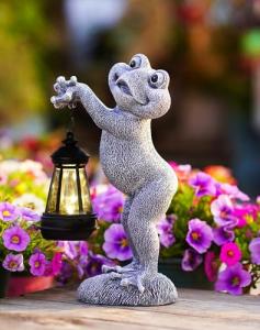 10-Inch Solar Frog Statue for Garden Decor