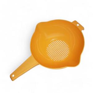 2 Quart Orange Tupperware Colander with Handle