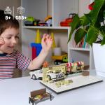 Mould King Sports Car Model with Parking Garage