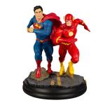 DC Battle Statues: Superman vs. The Flash
