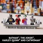 LEGO DC Batman Gotham City Build & Display Set