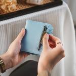 Vulkitty Women's Airtag Minimalist Wallet – RFID Blocking