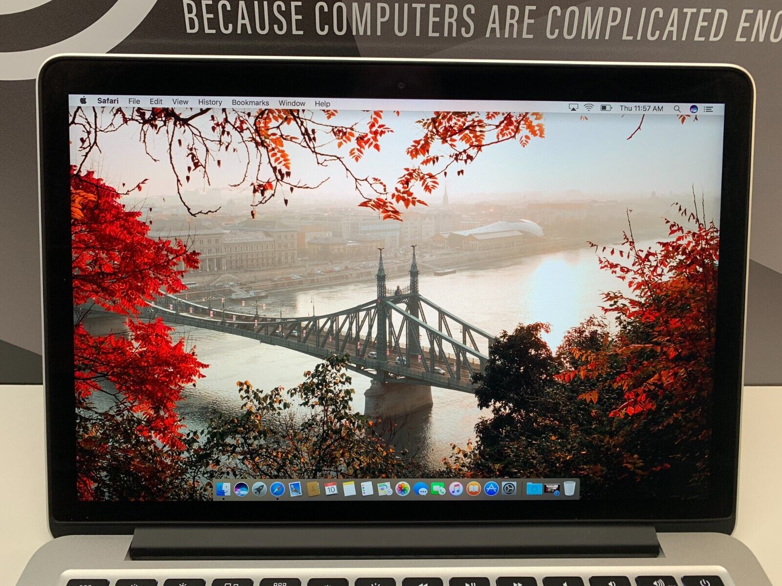 Apple MacBook Pro 13" i7 16GB RAM 512GB SSD