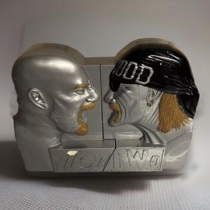 1998 WCW/nWo Wrestling Trivia Game - Hulk Hogan