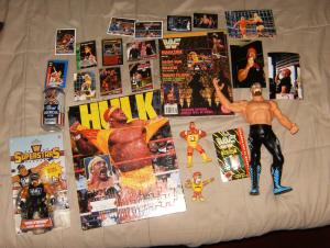 Hulk Hogan 23-Piece Collectible Figure & Card Set