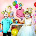 Alien Plush Headband for Halloween Fun