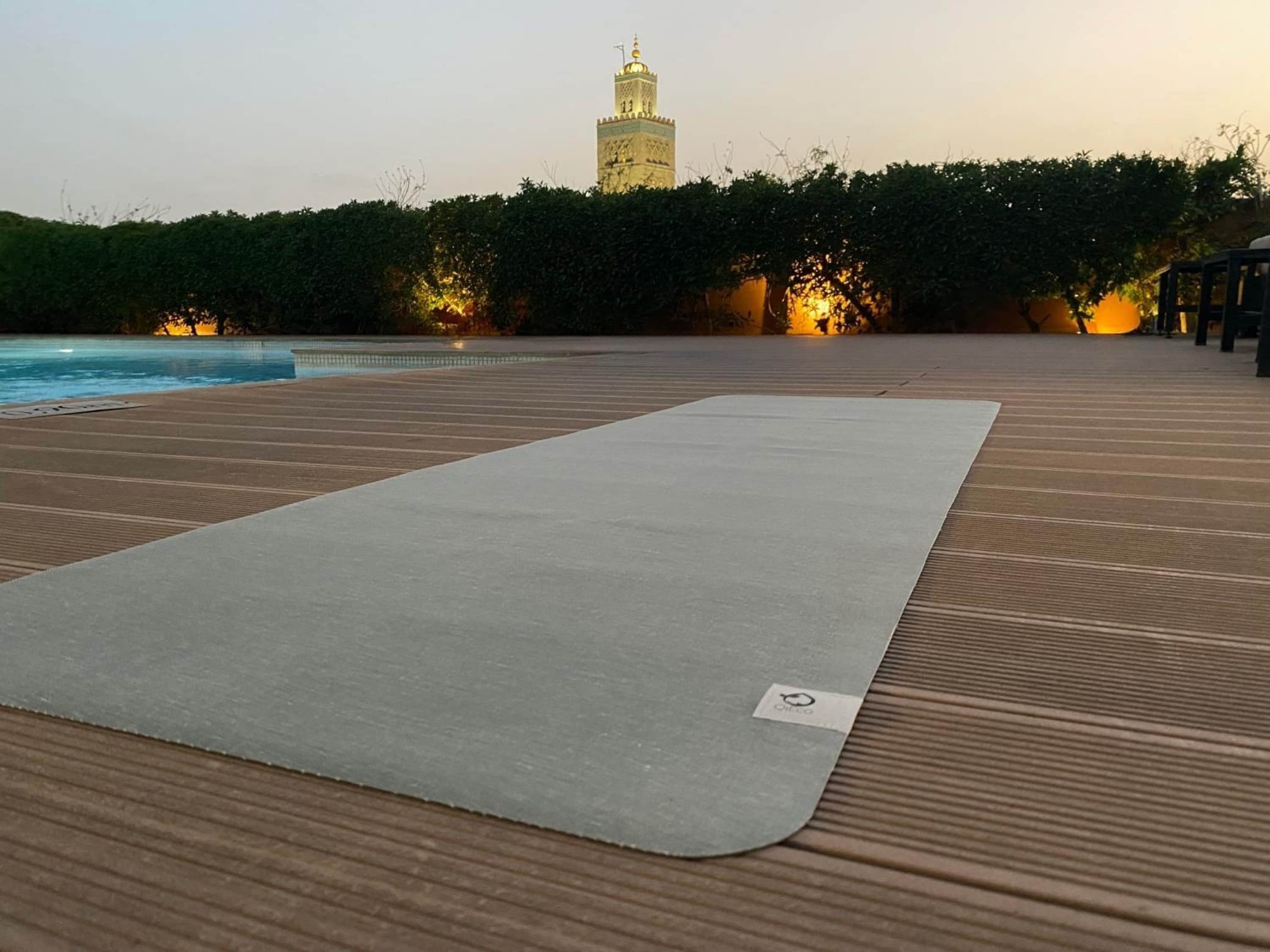 QiEco Travel Yoga Mat: FSC Rubber & Cotton