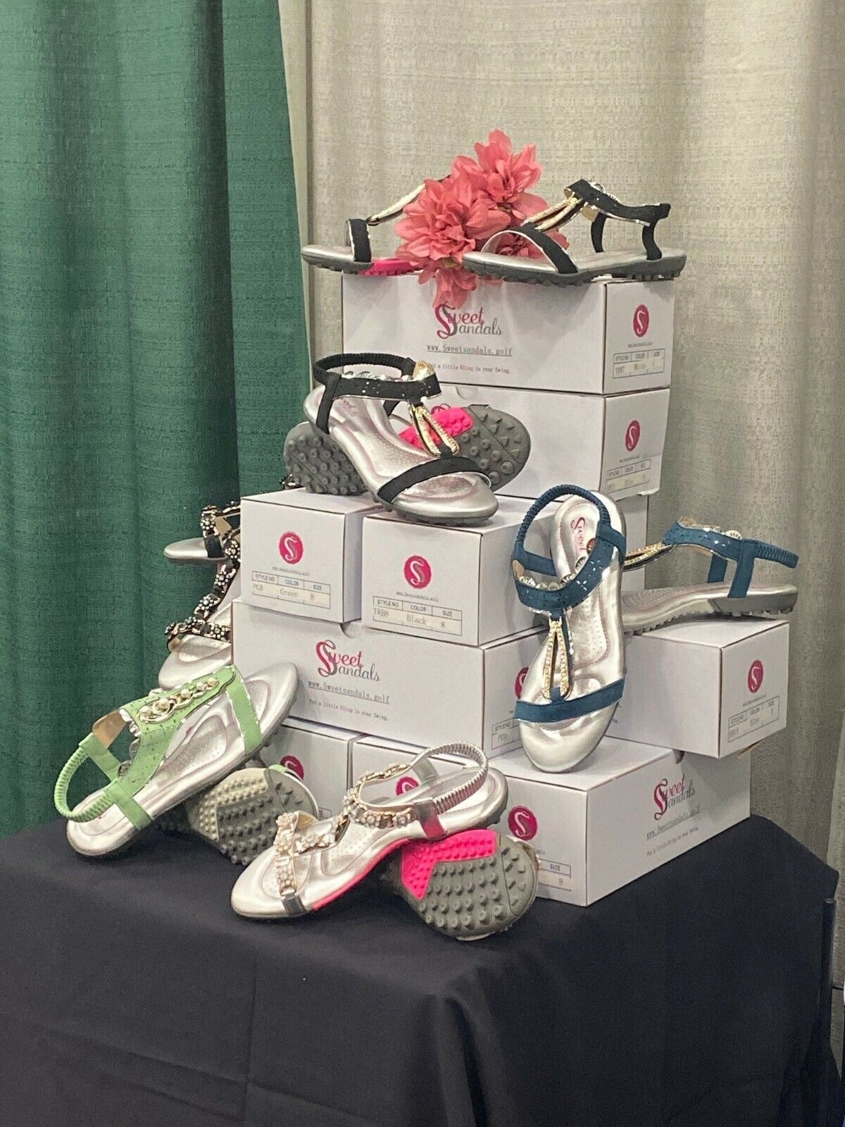 Women's Size 8 Cute Black Rose Golf Sandals