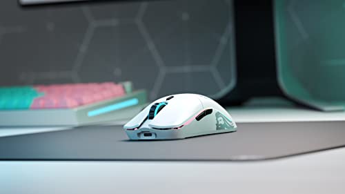 Glorious Gaming - Model O Wireless RGB Mouse with Lights 69 g Superlight Mouse Honeycomb Mouse (Matte White Mouse)