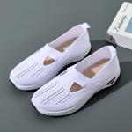 Breathable Women's Slip-On Knitted Sneakers