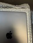 Apple iPad Air 3rd Gen 64GB Wi-Fi Bundle