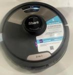 Shark Matrix Plus 2-in-1 Robot Vacuum Mop