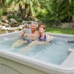 Life Smart Spas LS350DX 5-Person Plug and Play Hot Tub