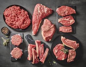 Bar-W Beef Deluxe Meat Box | Ultimate Variety Pack | 38 Pounds of Premium Steaks, Roasts, Ground Beef, Hamburgers and Ribs | Butcher Direct Meat | USA Grown Food | Farm Raised Beef | Holiday Gift Idea