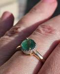 Beautiful Vintage Natural Emerald And Diamond 14k Ring. Size 6.
