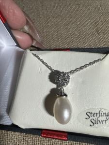 Necklace 925 Sterling Silver Freshwater Pearl & Diamond Dangle Gift Jewelry 17”