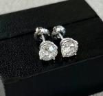 1.58 Ct Diamond Stud Earrings in White Gold