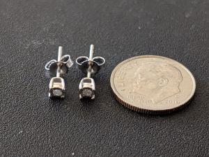 Diamond 1/10 Stud Earrings in Sterling Silver Stamped 925