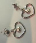 Daring Diamonds sterling silver 92.5  diamond heart earrings usa made 