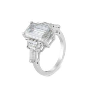 18K White Gold Moissanite Ring for Women