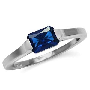 Blue Sapphire Solitaire Ring in Sterling Silver