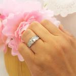 Stunning 1.00 Carat White Diamond Vintage Ring Set