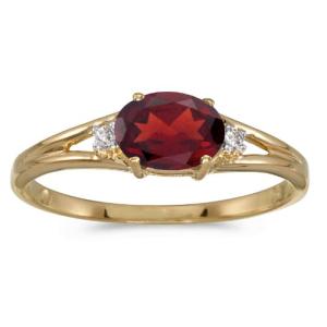 14k Yellow Gold Oval Garnet And Diamond Ring (Size 8)