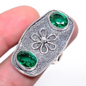 Antique Design Emerald Quartz Gemstone Ring Size 8