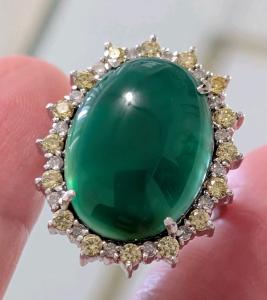 CABOCHON GREEN Gemstone 14KT WHITE GOLD With Diamonds And Yellow Gemstones Sz6