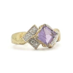 Vintage Purple Amethyst Gemstone Diamond Ring 10K Yellow Gold, 2.65 Grams